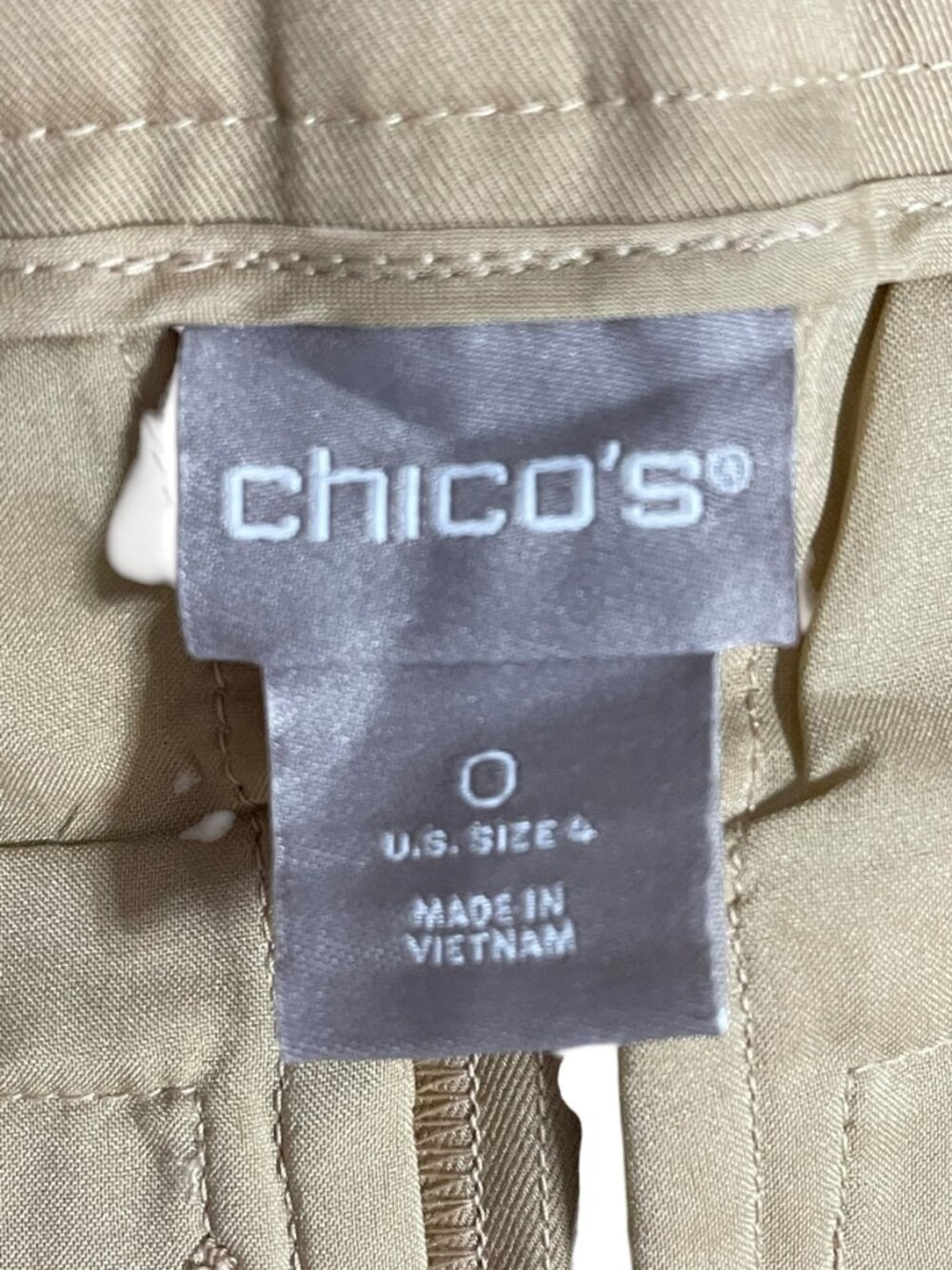 Chico’s Beige Belted Pants with D-Ring Detail - Picture 8 of 11